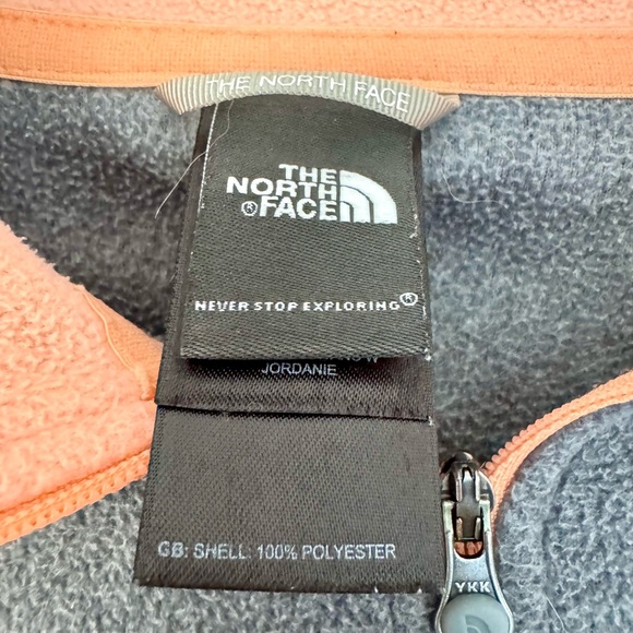 North Face Quarter Zip Fleece - Picture 2 of 4